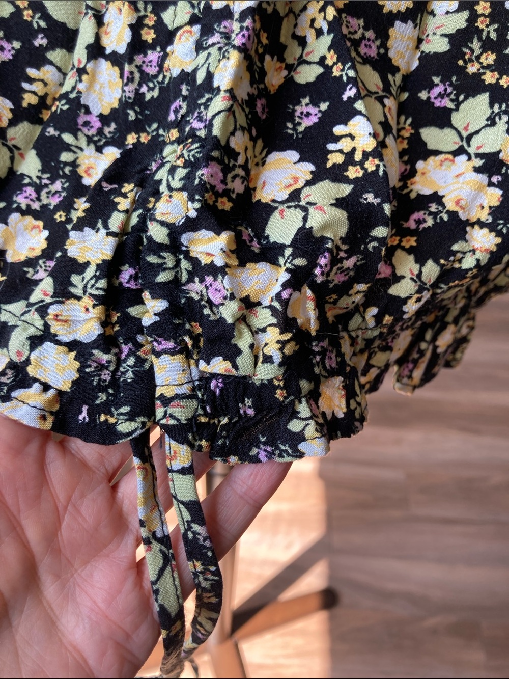 SO top floral print cinch front short sleeve crop top boho casual L jr - Picture 8 of 17